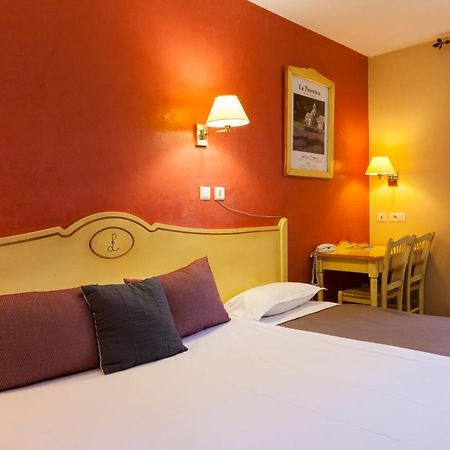Logis Hotel & Restaurant L'Etape Bouc Bel Air - Gardanne Exteriör bild