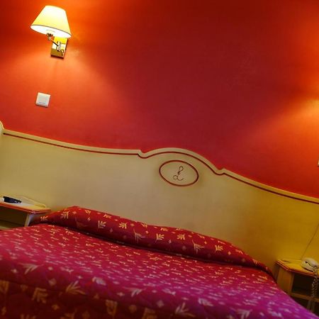 Logis Hotel & Restaurant L'Etape Bouc Bel Air - Gardanne Exteriör bild