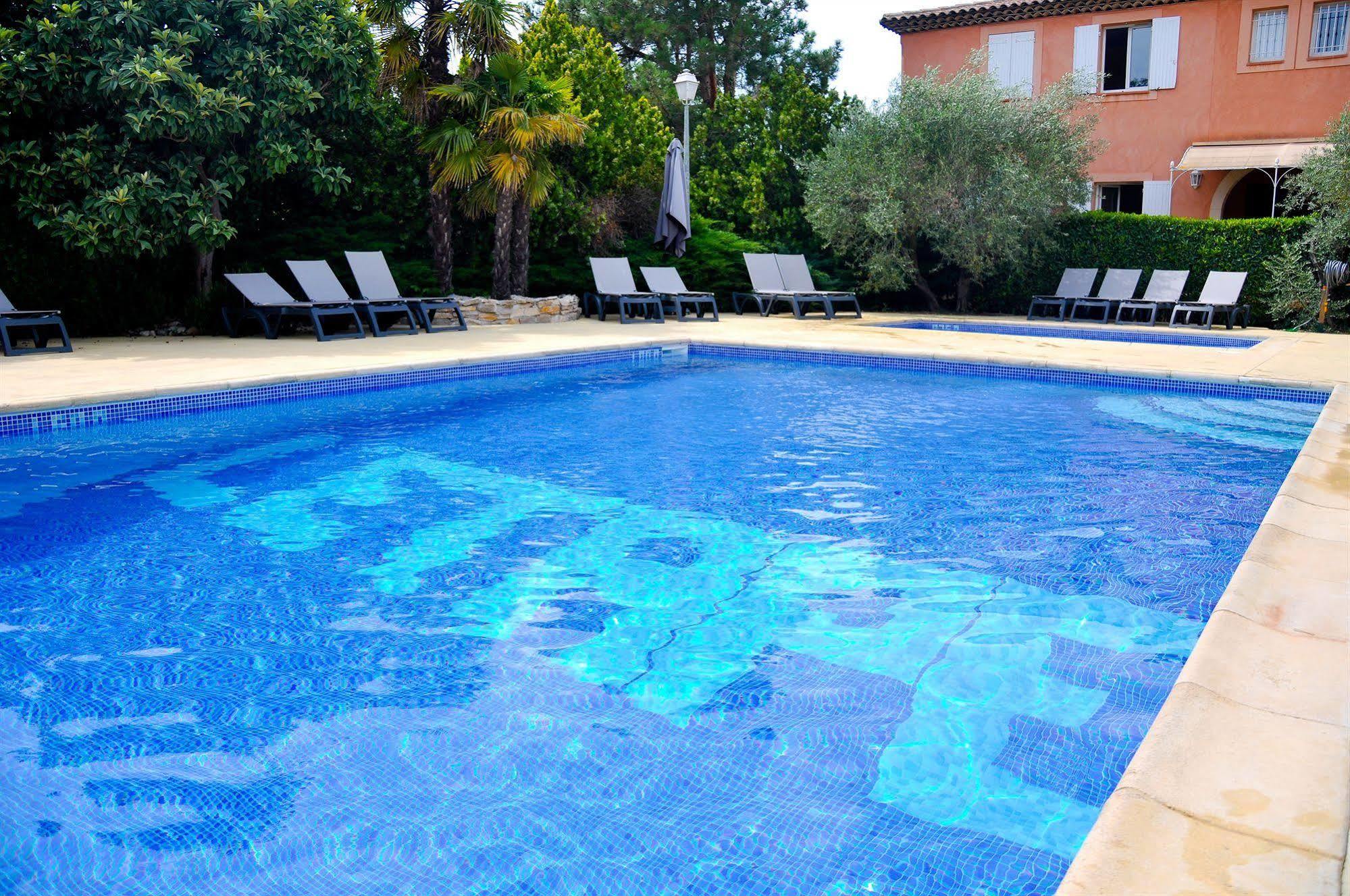 Logis Hotel & Restaurant L'Etape Bouc Bel Air - Gardanne Exteriör bild