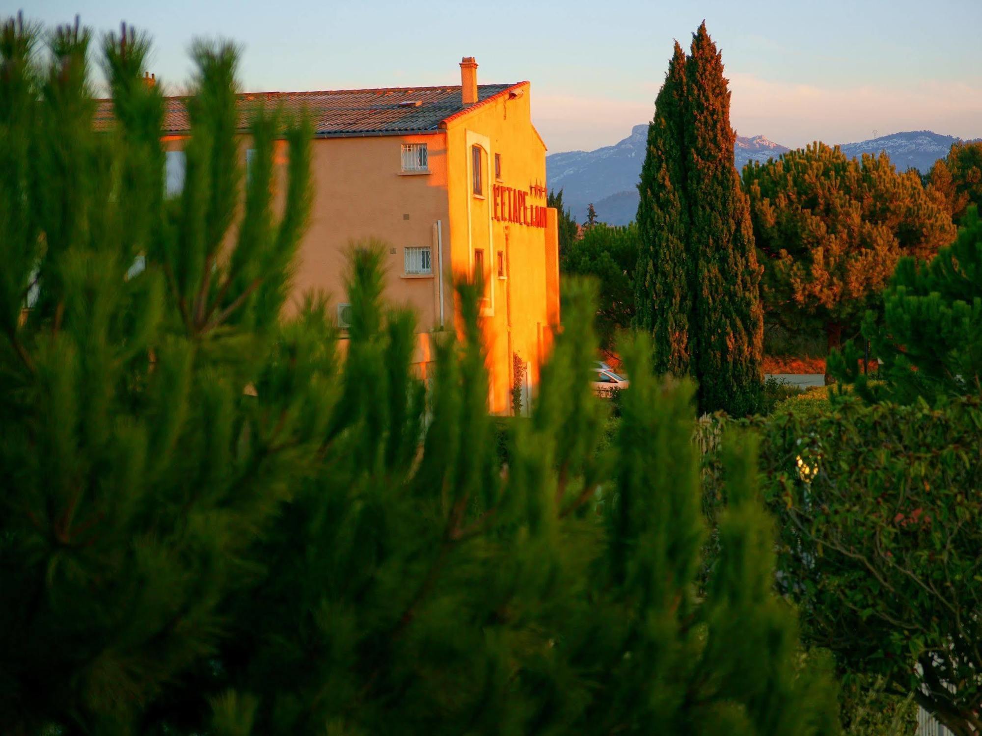 Logis Hotel & Restaurant L'Etape Bouc Bel Air - Gardanne Exteriör bild