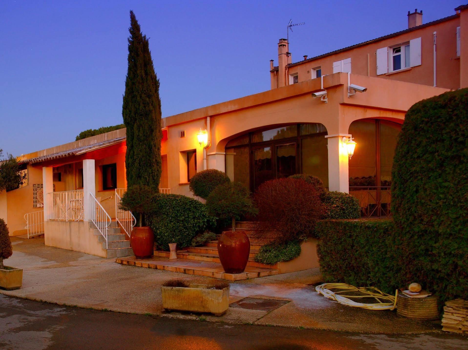 Logis Hotel & Restaurant L'Etape Bouc Bel Air - Gardanne Exteriör bild